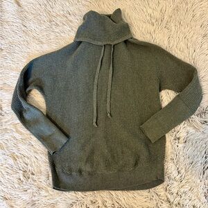 Cynthia Rowley Teal Blue Green Waffle Knit Turtleneck Pullover Top